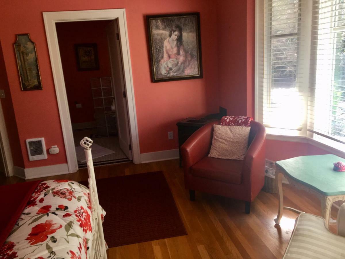 The Villa Bed & Breakfast (Adults Only) Такома Номер фото