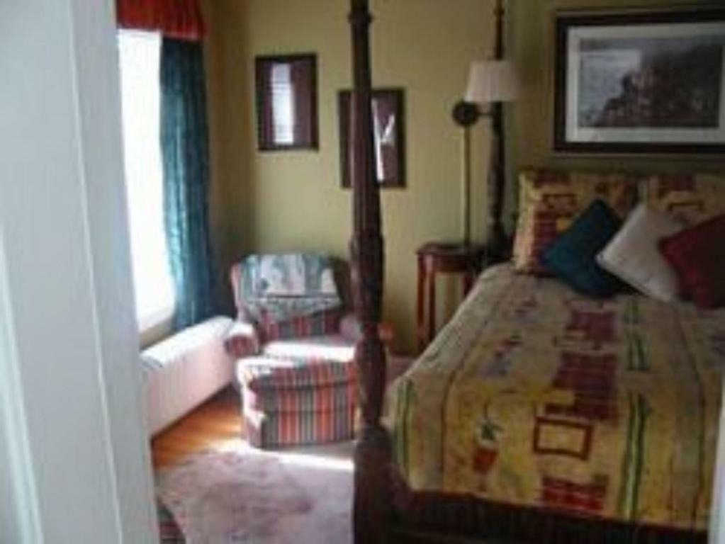 The Villa Bed & Breakfast (Adults Only) Такома Екстер'єр фото