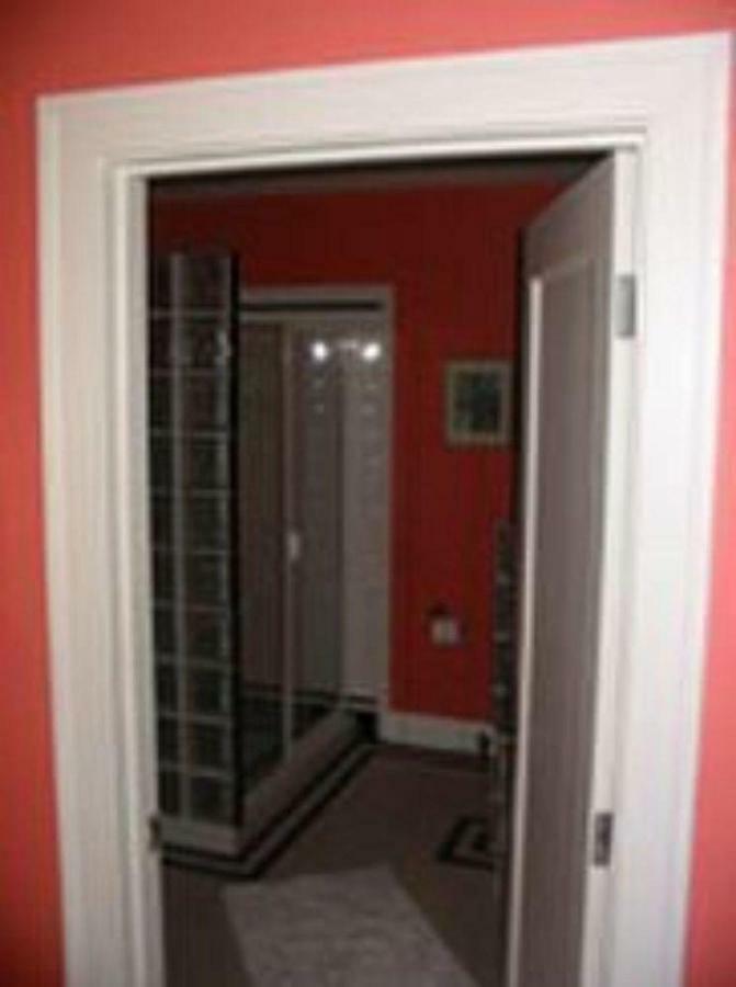 The Villa Bed & Breakfast (Adults Only) Такома Екстер'єр фото