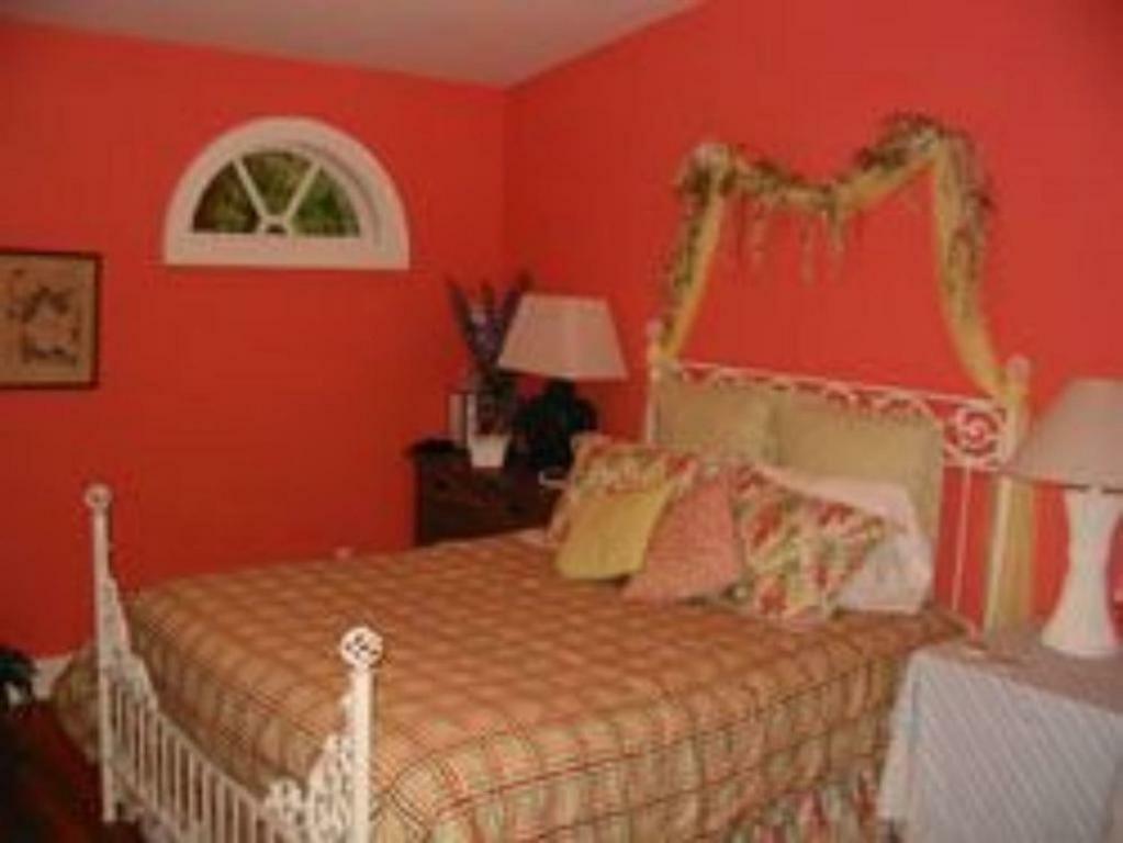 The Villa Bed & Breakfast (Adults Only) Такома Екстер'єр фото